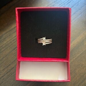 Elegant Gold and Silver Women's Ring